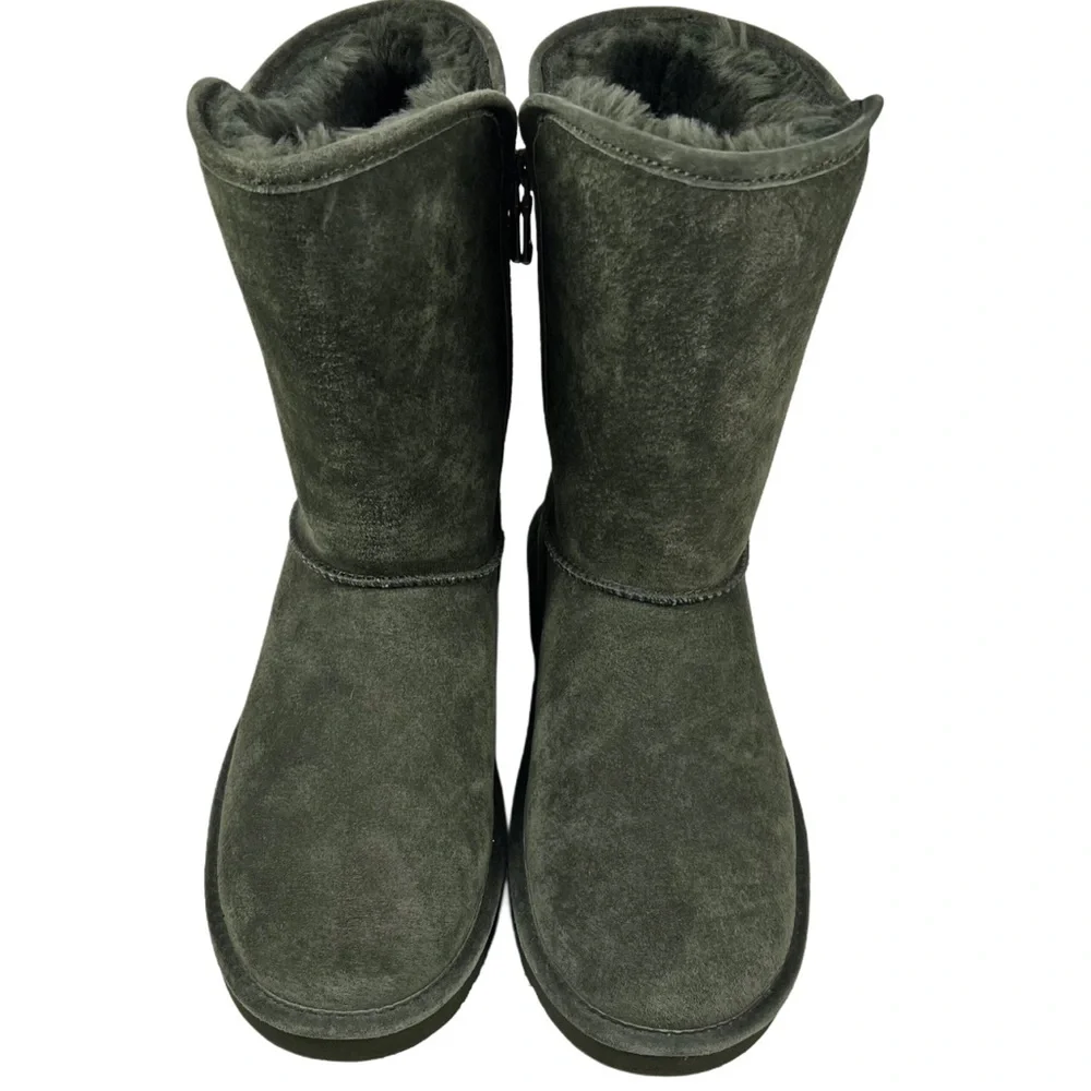 Lama Olive Green Suede Fur Lined Boot Size 8